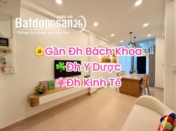 Nhà 2 mặt tiền hẻm ô tô đường 3 Tháng 2, Quận 10, 2PN, 3WC, 6,15 tỷ.