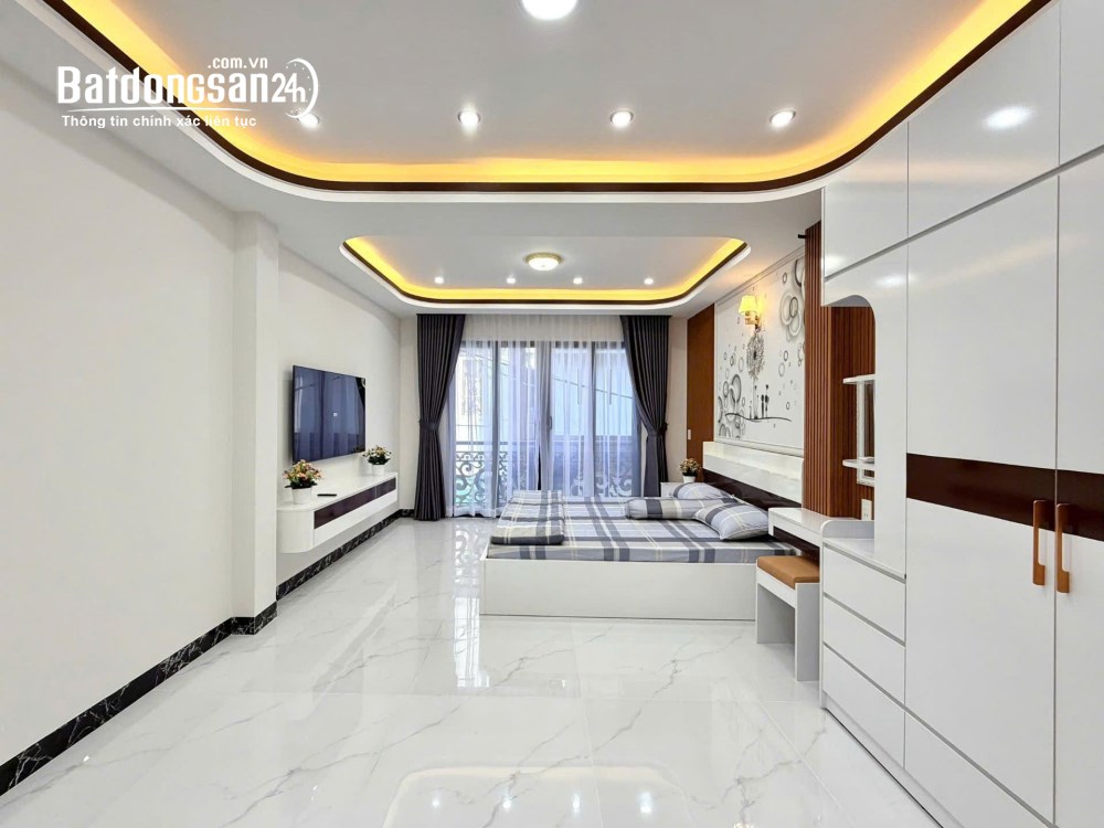 Bán nhà Trần Quang Diệu, Quận 3, 40m², nhà 5 tầng, hẻm 5m, 4PN khép kín, dòng tiền 30 tr/th.