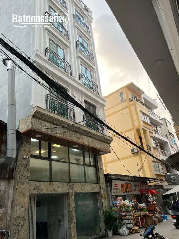  Cho thuê văn phòng Vũ Ngọc Phan, Phường Láng, Hà Nội 100m²/sàn, 8 tầng, ngõ 8m, giá 17,5 tr/th.