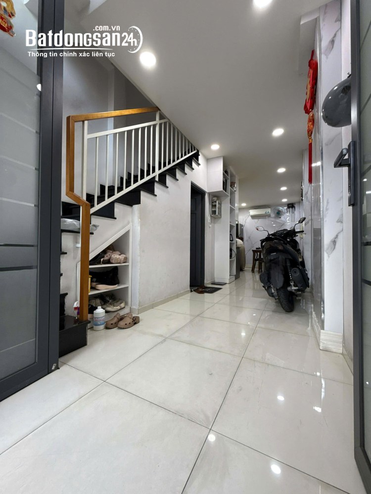 Bán nhà Đ. Trần Văn Quang, P. Bảy Hiền, 4 tầng hẻm 4m – 3x11m – 3PN – SHR, hoàn công đủ.