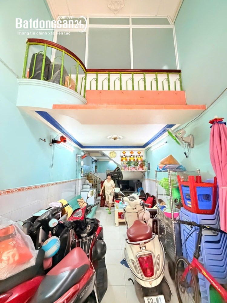 Bán nhà hẻm xe hơi thông sát mặt tiền Vườn Chuối, Quận 3, 4 tầng, 5 phòng ngủ, giá nhỉnh 8 tỷ.