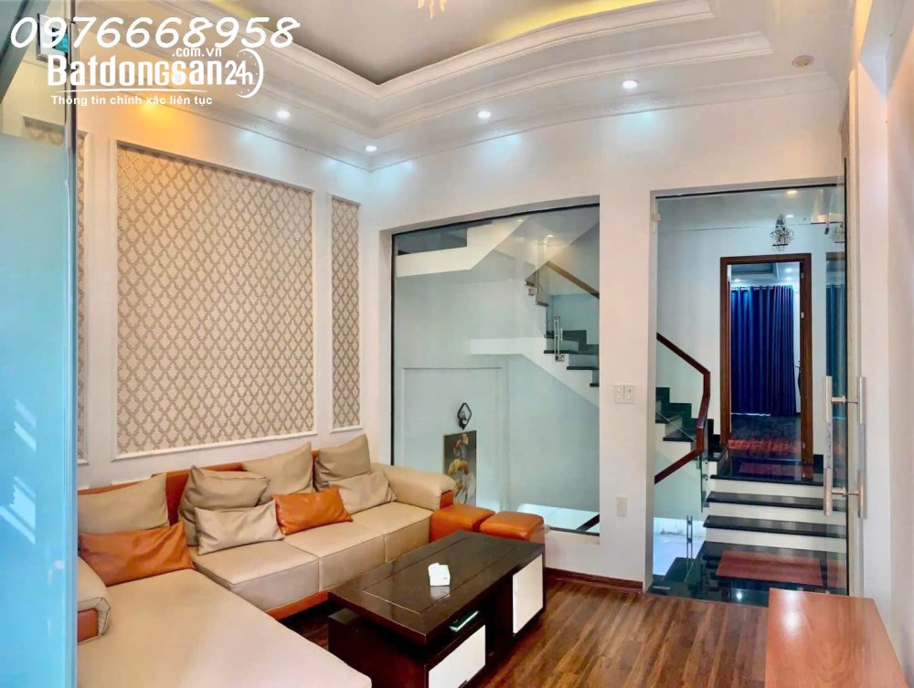 Nhà 4 tầng, full nội thất, ô tô tránh, DT53,1m², Thành Tô, Hải An, Hải Phòng, giá 6 tỷ.