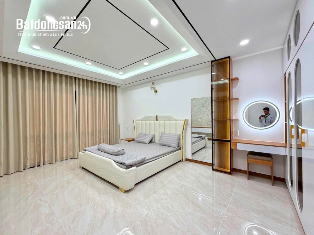 HẺM XE HƠI, 45M2, 6 TÂNG THANG MÁY, NGAY HÀNG XANH, CÁCH Q1 CHỈ 5P, GIÁ 13.5 TỶ TL 