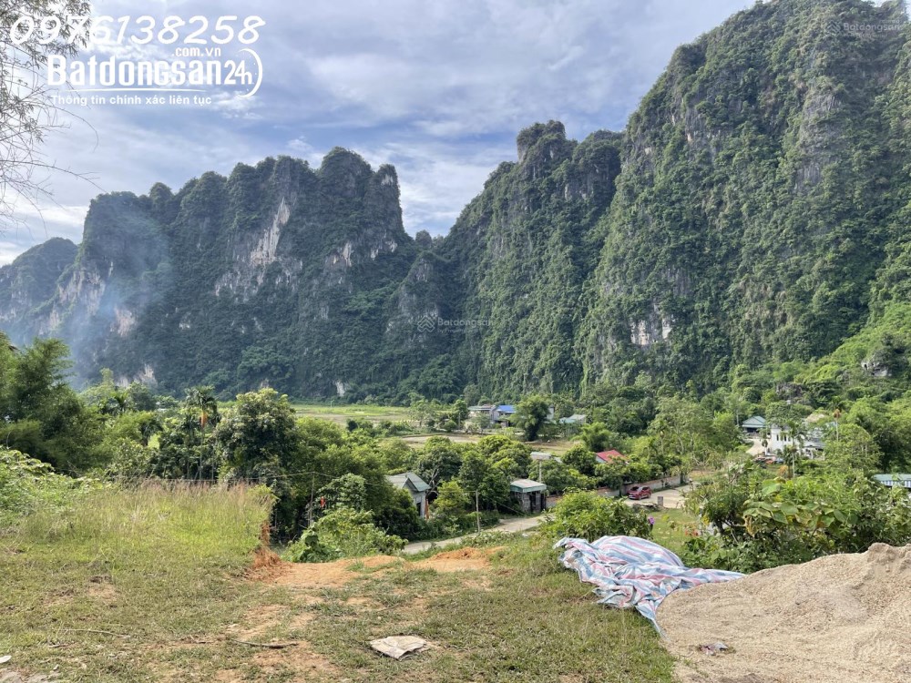 Bán đất 2700m2 tại xã Liên Sơn, Phú Thọ, giá 7.29 tỷ, mặt tiền 70m.