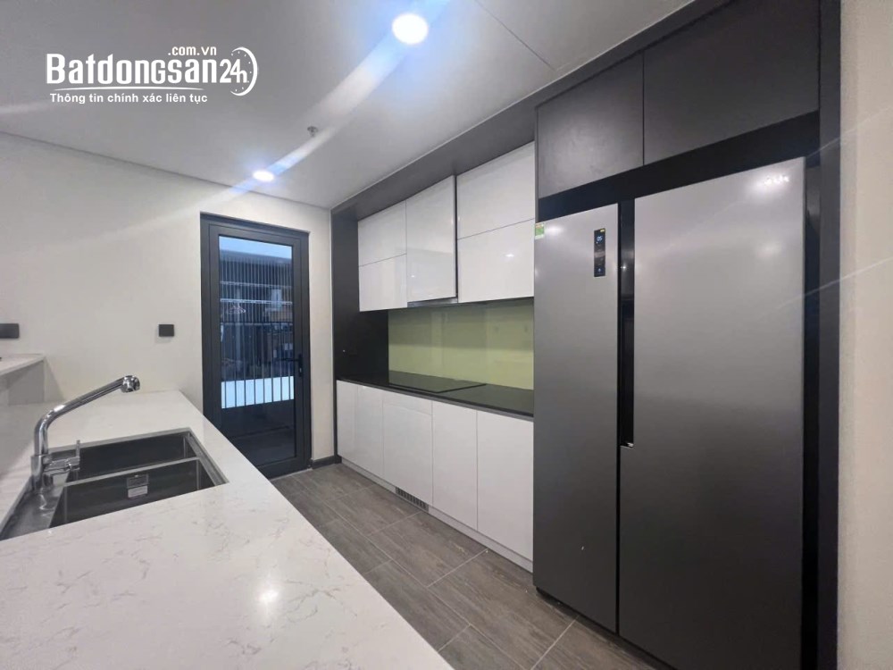 Chính chủ cần bán căn hộ cao cấp Ngoại Giao Đoàn – 130m2 ( 3PN) và 155m2 ( 4PN).