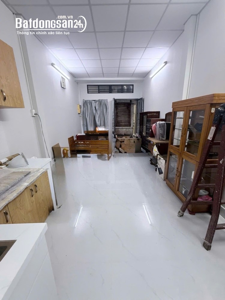 Bán nhà 27 m2, giá 4.99 tỷ, Đ.Trần Quốc Toản, Phường Xuân Hòa (Quận 3 cũ), TP Hồ Chí Minh.