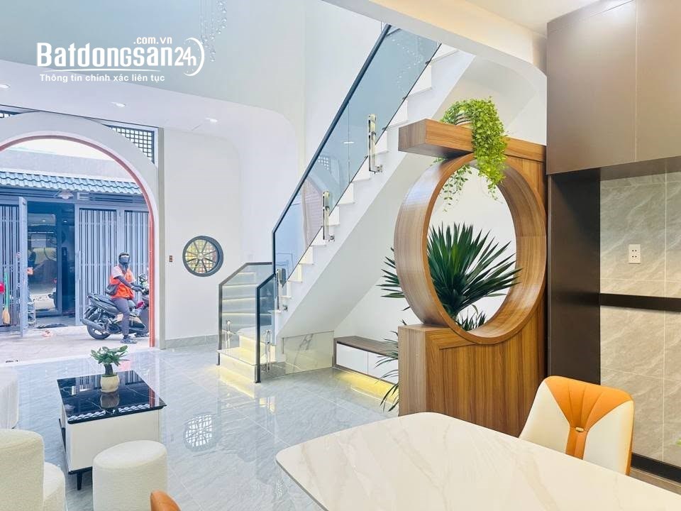 Nhà Lê Văn Khương, Phường Thới An, 53m², 2,78 tỷ, 2 tầng, 3PN, nở hậu, vào ở ngay.