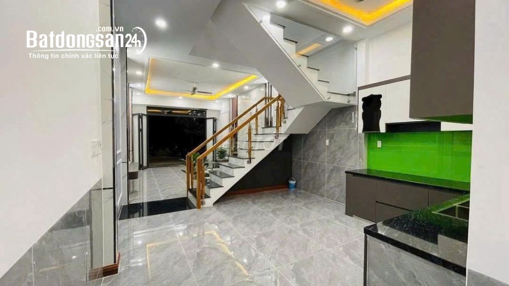 Chủ cần bán gấp nhà 120m² Hồ Văn Cống, 1 Trệt 1 Lầu, 3PN, 2WC, sổ hồng riêng, chỉ 2.1 tỷ.