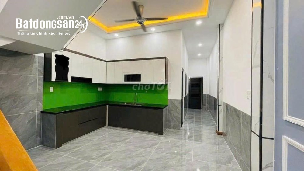 Chủ cần bán gấp nhà 120m² Hồ Văn Cống, 1 Trệt 1 Lầu, 3PN, 2WC, sổ hồng riêng, chỉ 2.1 tỷ.