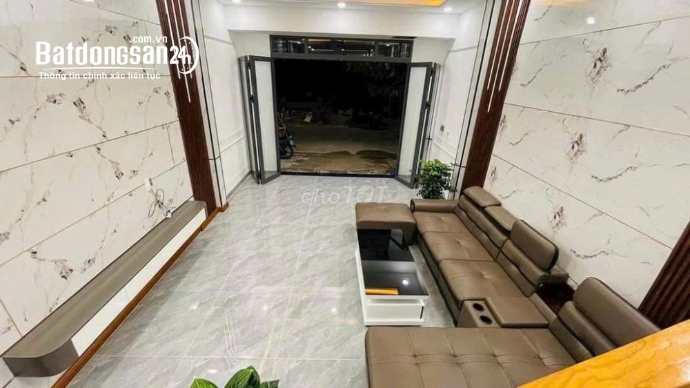 Chủ cần bán gấp nhà 120m² Hồ Văn Cống, 1 Trệt 1 Lầu, 3PN, 2WC, sổ hồng riêng, chỉ 2.1 tỷ.