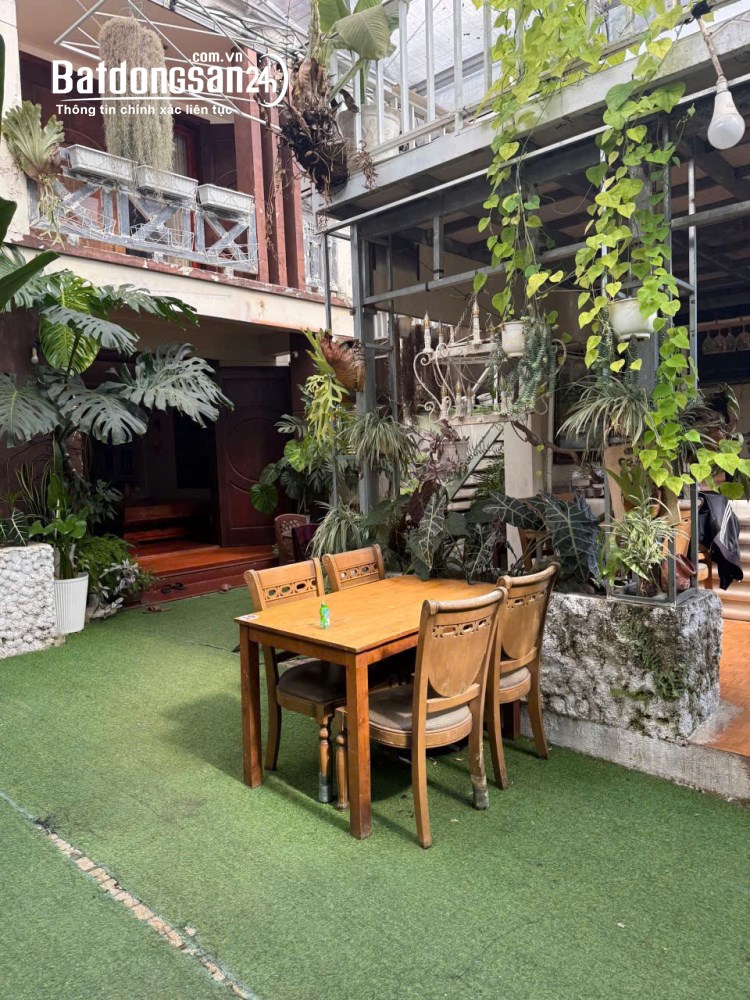 Nhà mặt tiền đường nhựa trung tâm Đức Trọng, Lâm Đồng 240m², full thổ cư, giá hợp lý.