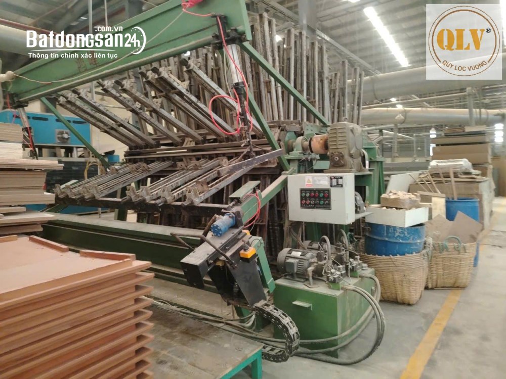 Cho thuê xưởng gỗ Tân Uyên 13.000m², xưởng 10.000m², PCCC tự động, điện 1.200 KVA.