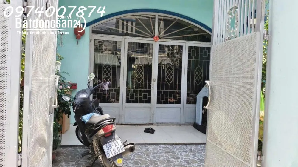 Nhà mặt tiền đường 102, 144m², ngang 6m, giá 16 tỷ, Phường Tăng Nhơn Phú, TP Hồ Chí Minh.