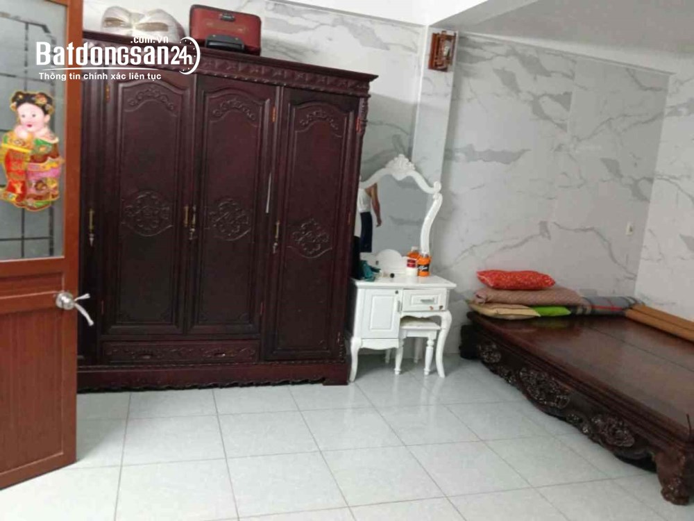 Bán nhà trung tâm Đống Đa 42m², mặt tiền rộng, ngõ gần phố, nở hậu, sẵn sàng giao dịch, nhỉnh 11 tỷ.