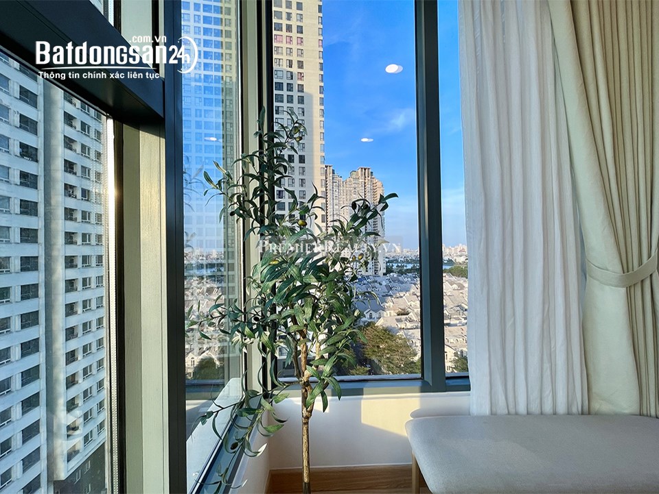 Cho thuê căn hộ Sunwah Pearl Bình Thạnh 98,9m², 2PN, full nội thất, view sông, giá net 35 triệu/th.