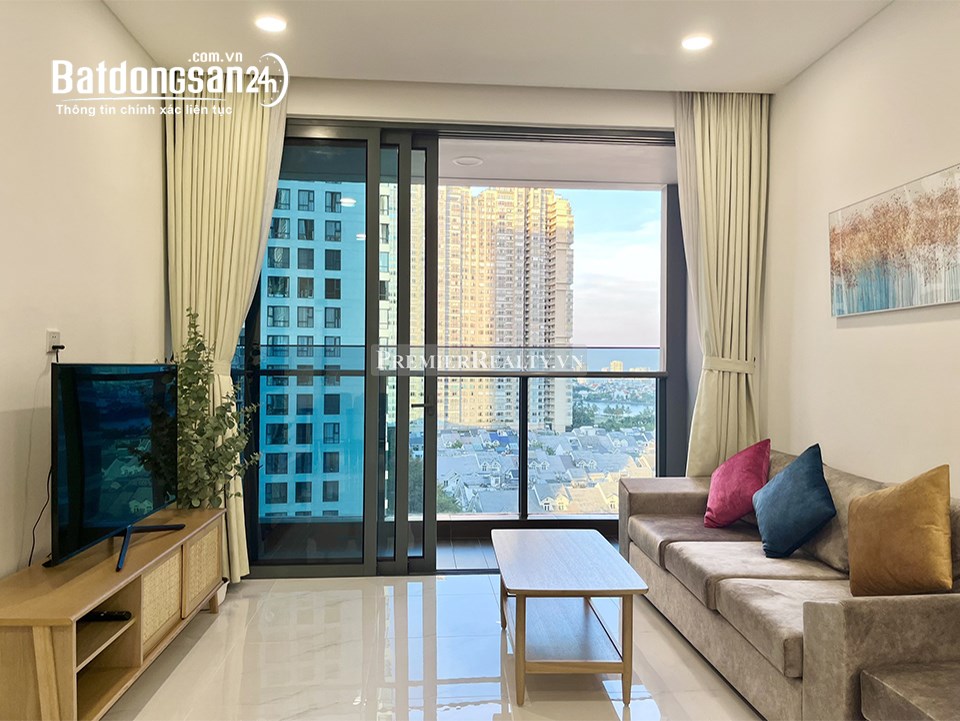 Cho thuê căn hộ Sunwah Pearl Bình Thạnh 98,9m², 2PN, full nội thất, view sông, giá net 35 triệu/th.