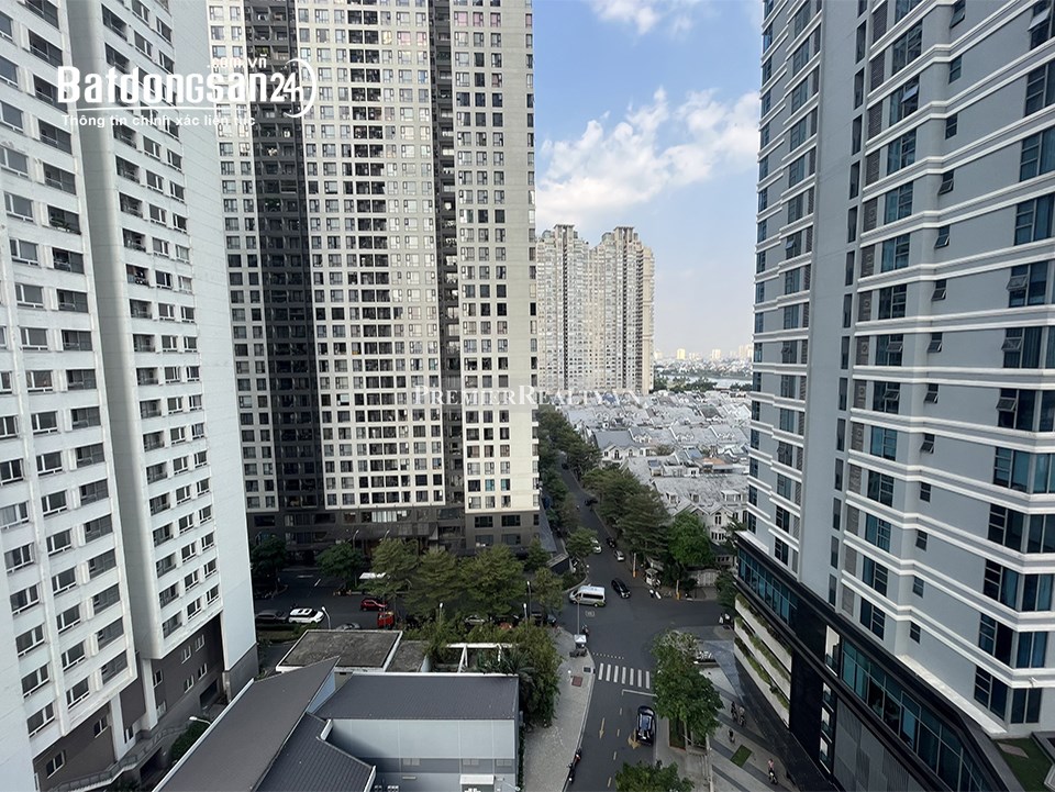 Cho thuê căn hộ Sunwah Pearl Bình Thạnh 98,9m², 2PN, full nội thất, view sông, giá net 35 triệu/th.