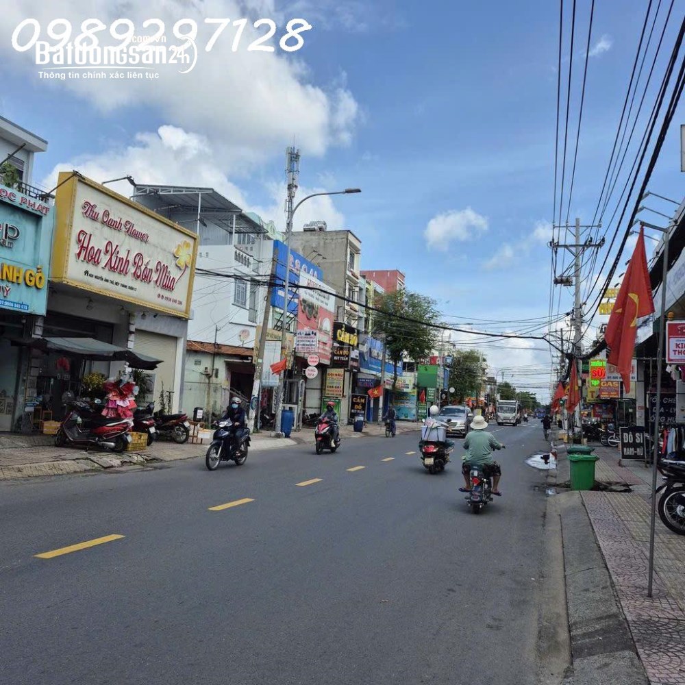 Nhà mặt tiền đường Nguyễn Ảnh Thủ, Tân Thới Hiệp (Hiệp Thành cũ) DT 81m2, 8,8 tỷ.
